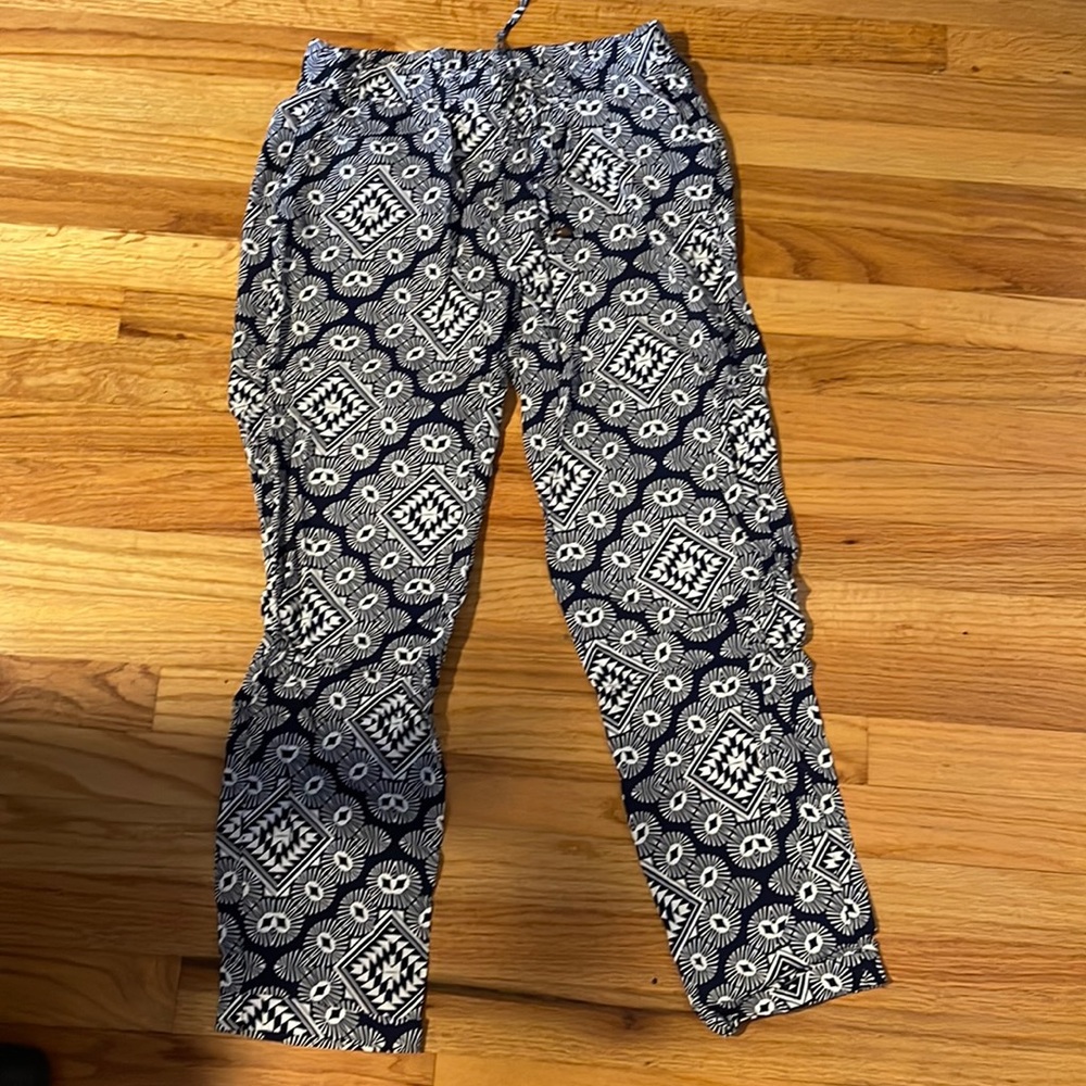 Flowy printed pants